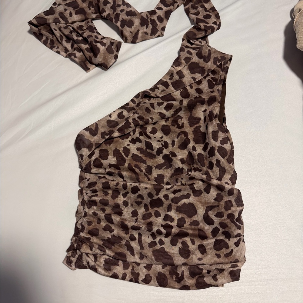 SHEIN Brown Leopard One-Shoulder Tank Top